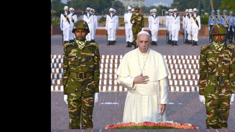 El Papa Francisco pidió en Bangladesh medidas eficaces para los rohinyás