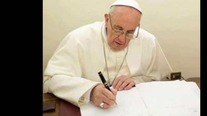 Francisco pidió “perdón” a los que “puedan sentirse ofendidos por sus “gestos”