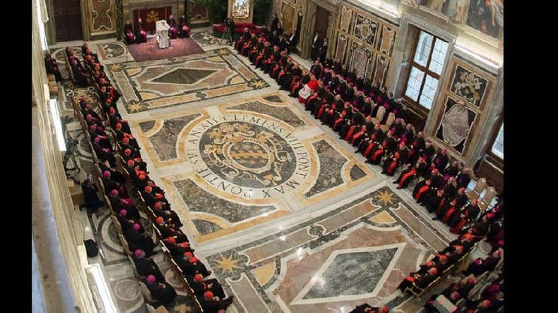 El Papa denunció “las quince enfermedades” de la Curia Romana