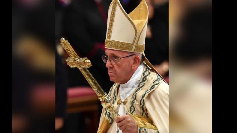 Francisco aceptó la renuncia de otros dos obispos chilenos