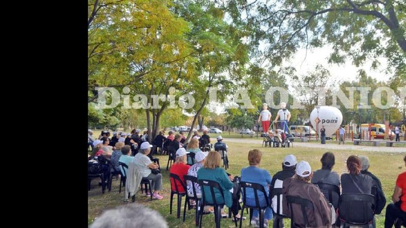 En el Parque España el Pami presentó sus actividades en los centros de jubilados
