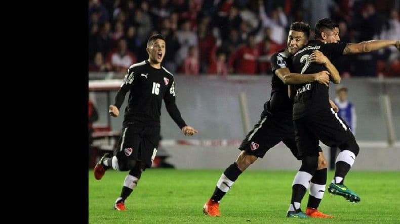 Independiente busca en el desierto ante Iquique cerrar su pase a octavos de final