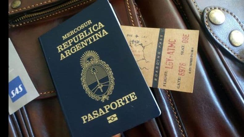No hay, pero hay: seis meses demora el pasaporte, a no ser que se pague más