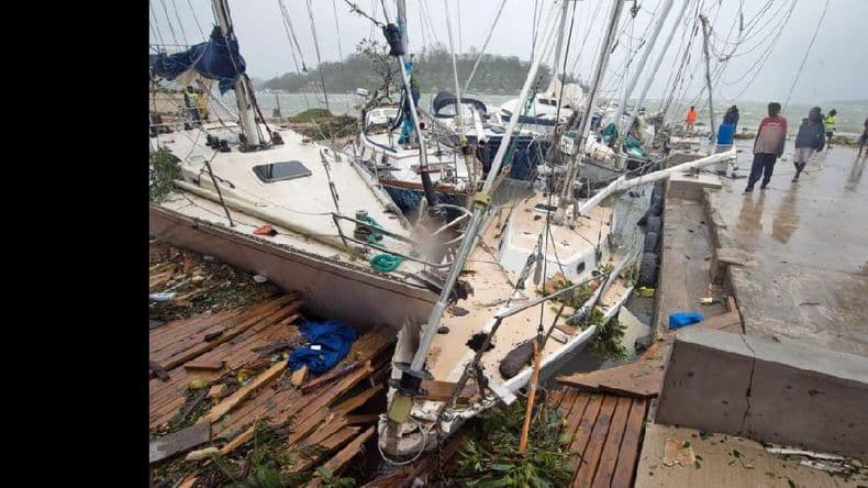 Vanuatu pide ayuda tras el paso de un ciclón que habría dejado decenas de muertos
