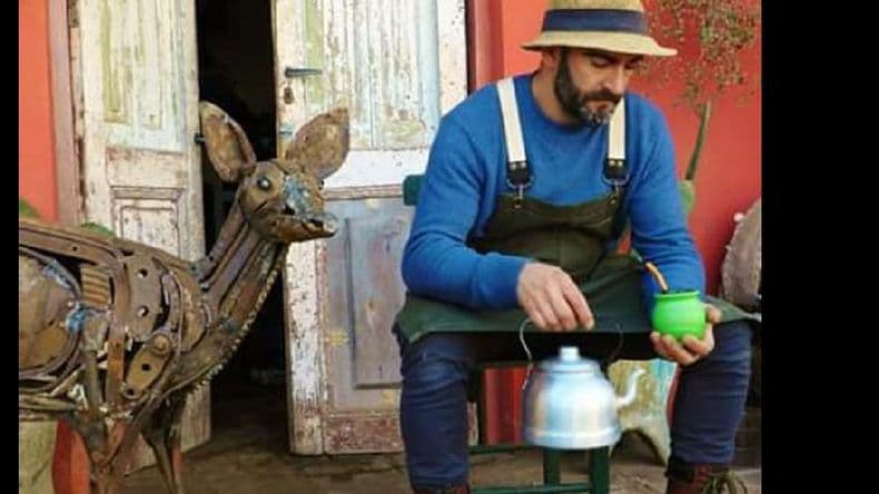 Con sus esculturas, Matías Cangas fomenta conciencia proteccionista
