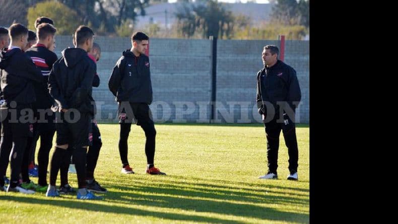 Douglas sigue con la puesta a punto mientras aguarda más refuerzos