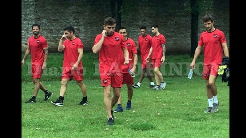 Enfocado en el ascenso, Douglas Haig retomó el trabajo luego del receso