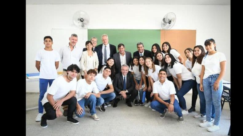 Fernández: "Hoy la preocupación de los docentes es no pagar Ganancias"