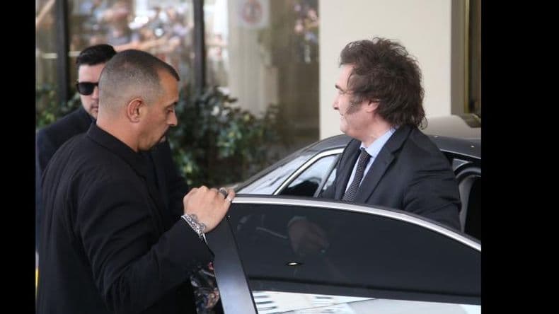 Milei y Fernández iniciaron la transición con una reunión de dos horas y media en Olivos