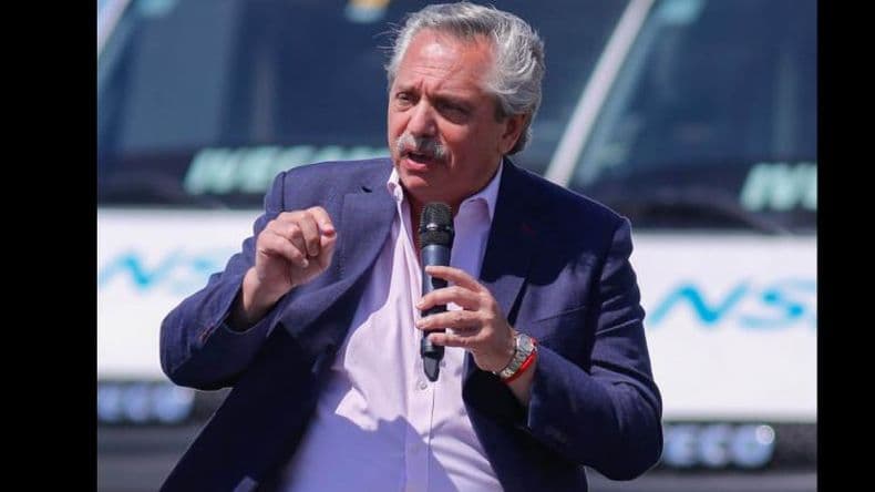 Tras la desmentida de Pfizer, Fernández denunciará penalmente a Patricia Bullrich