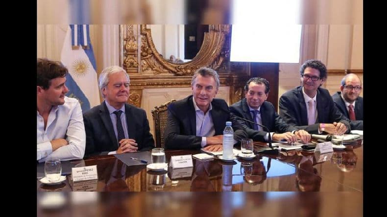 Macri: “Poner un impuesto nuevo todos los días nos corta las piernas”