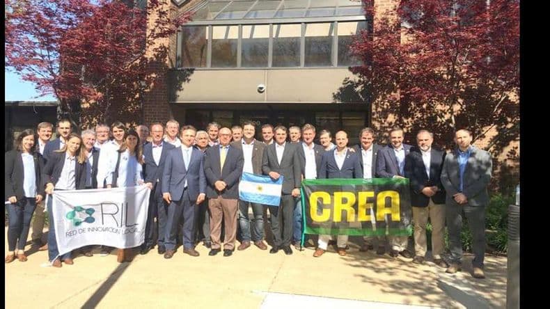 Martínez recorrió empresas e incubadoras de emprendedores en Estados Unidos