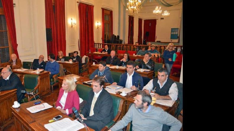 El Concejo aprobó que se aumente el personal para la poda del arbolado público