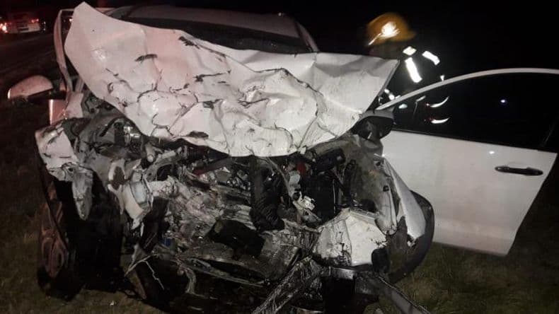 Chocaron dos vehículos cerca de Acevedo: un hombre lucha por su vida