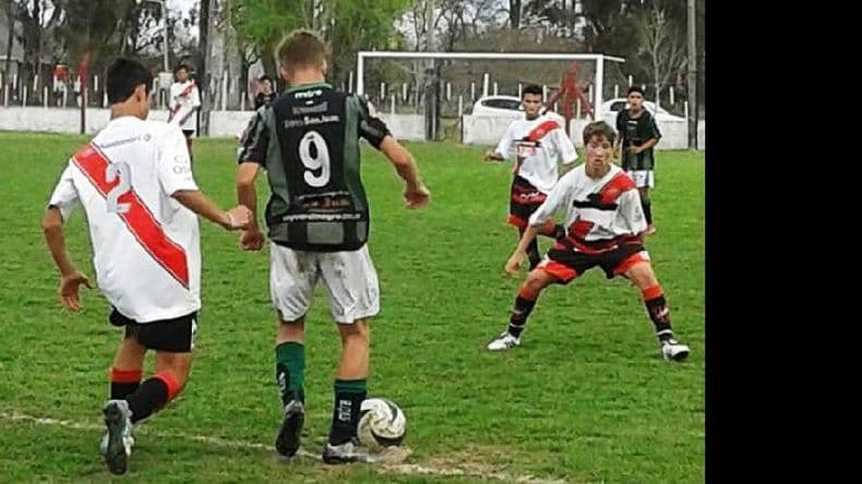 Inferiores: Douglas completó los partidos pendientes ante Boca Unidos de Corrientes