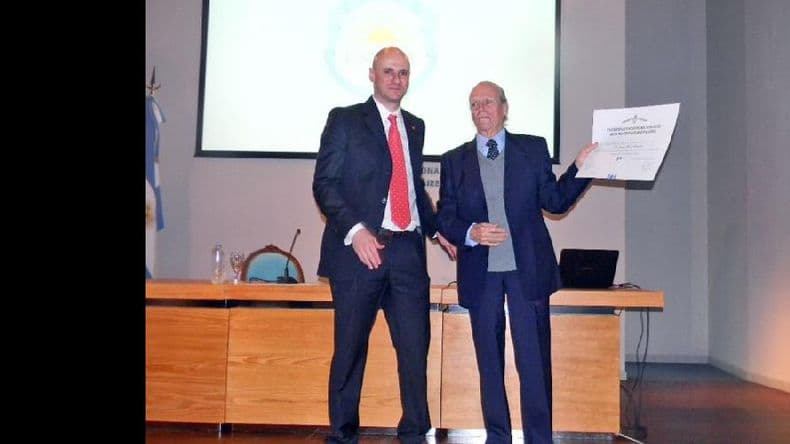 Jorge Mosset Iturraspe, distinguido como Profesor Honorario de la Unnoba