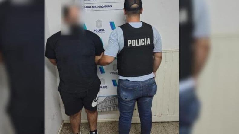 Aprehendieron a un sujeto que rompió un móvil de Patrulla Urbana y lesionó a un inspector