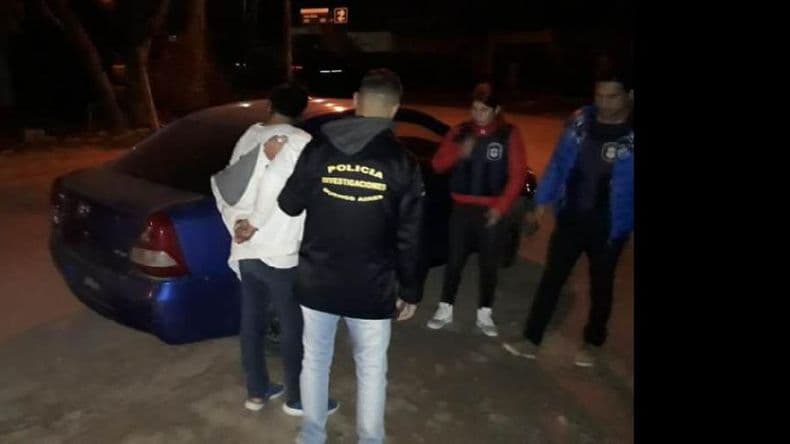 Detuvieron a un menor, acusado de apuñalar a dos jóvenes