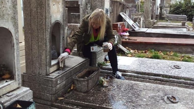 Saneamiento Ambiental realiza control de larvas en el Cementerio