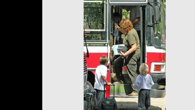 Cinco mil alumnos están sin clases por falta de infraestructura y transporte