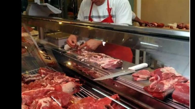 Sin techo, los alimentos aumentan y preocupa a comerciantes y consumidores