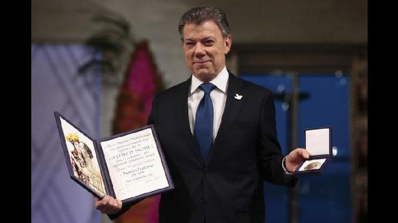 Santos recibió el Nobel de la Paz “en nombre de las víctimas”