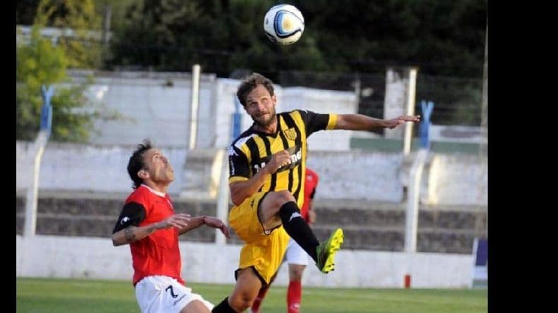 Douglas, invicto en los amistosos que concretó durante su estadía en Tandil