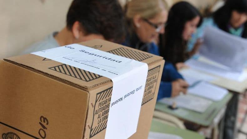 Más de un millón de personas votaron en blanco o anularon el sufragio