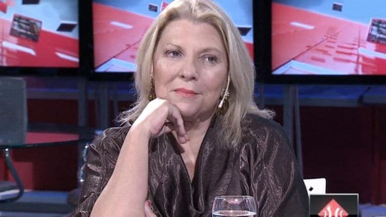 Carrió apuntó a "imbéciles" que no la entienden y dijo que vino a "traer fuego y división"