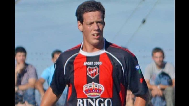 Fútbol local: triunfos del blanco y Douglas Haig