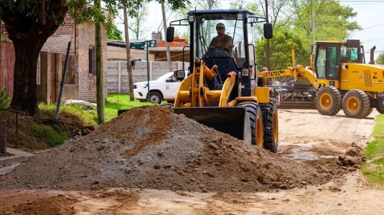 Comenzó el plan municipal de pavimentación 2023 y están trabajando en barrio Ameghino