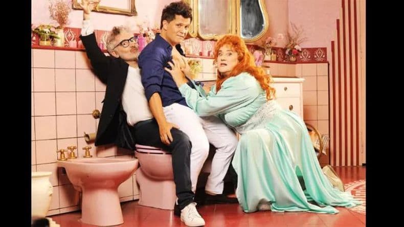 Vendrá "Antígona en el baño", éxito teatral protagonizado por Verónica Llinás