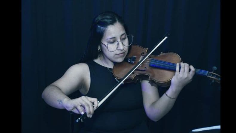 Aldana López, finalista del Pre Baradero en el rubro Solista Instrumental