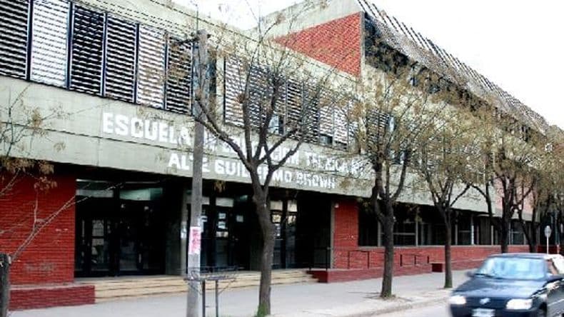 Los padres denunciaron una brutal golpiza a un alumno dentro de la Escuela Técnica 1 de Zárate