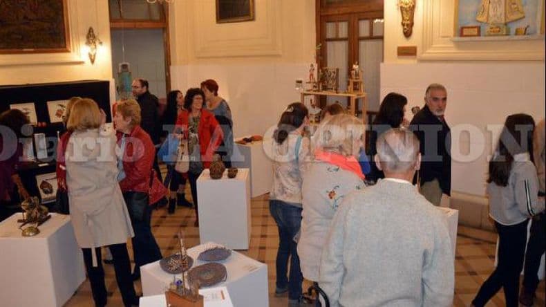 Habilitan este viernes en Espacio Menéndez la muestra "Cajas de amor"