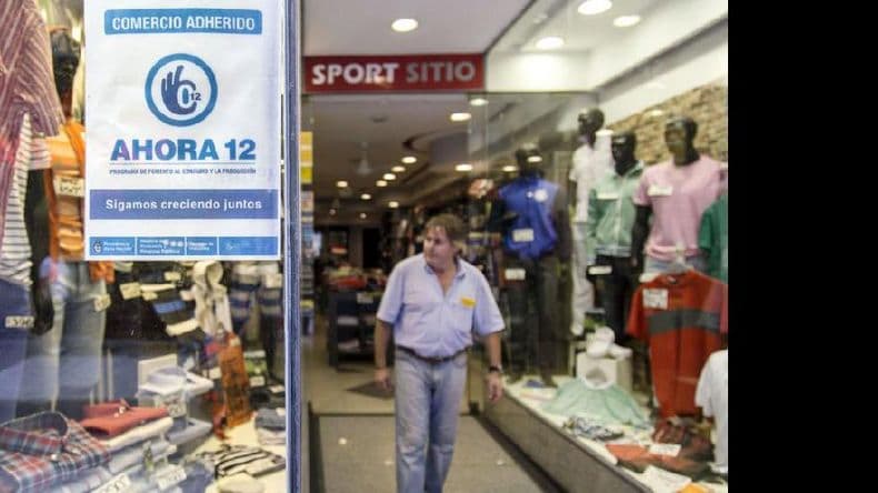 Ahora 12: el Gobierno baja del 45% al 20% la tasa