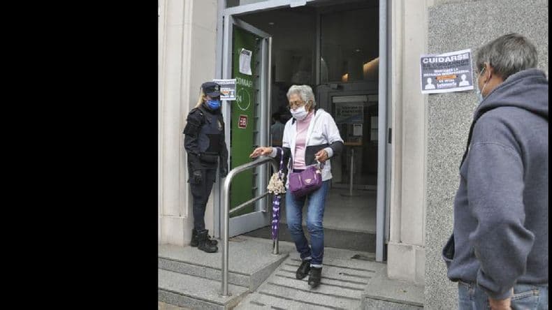 El Gobierno anunció un aumento del 5% en jubilaciones, pensiones y asignaciones familiares