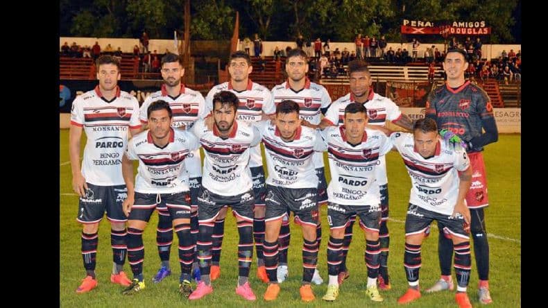 Douglas, en la antesala de un duelo con más de tres puntos en disputa