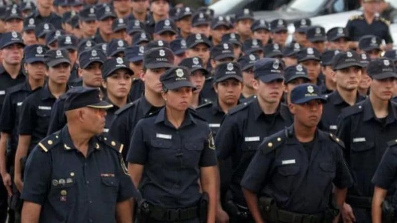 Provincia confirmó una aumento salarial para la Policía