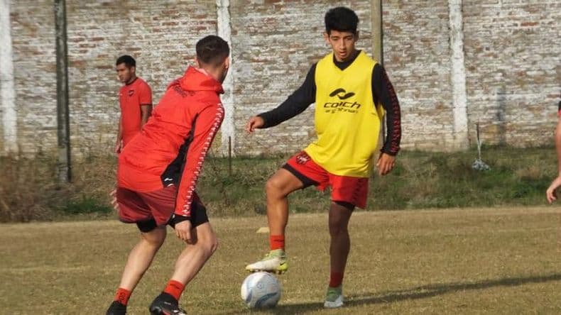 En Douglas, Biazotti contará con la vuelta de López para viajar a Chaco