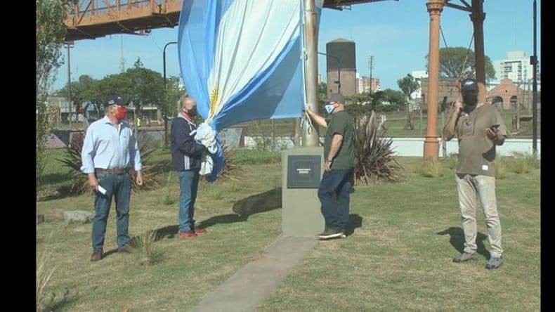 Recordaron el primer izamiento de la bandera argentina en Malvinas