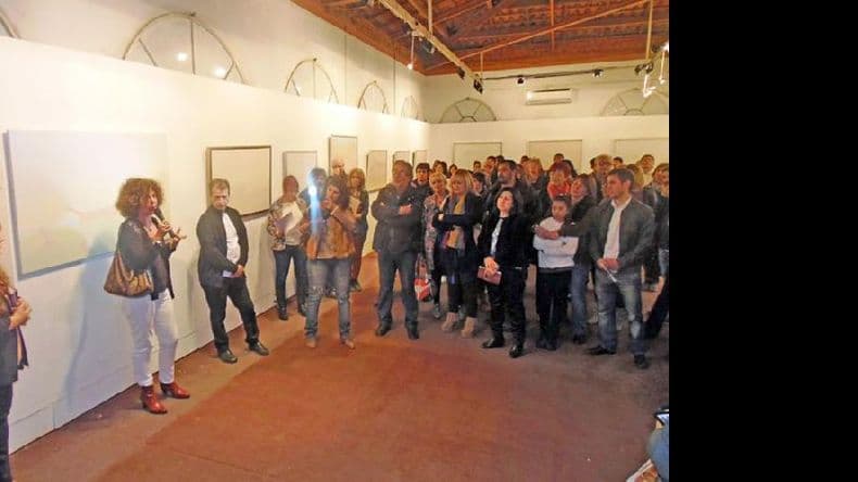 Habilitaron la muestra de Angela Períes Carreño