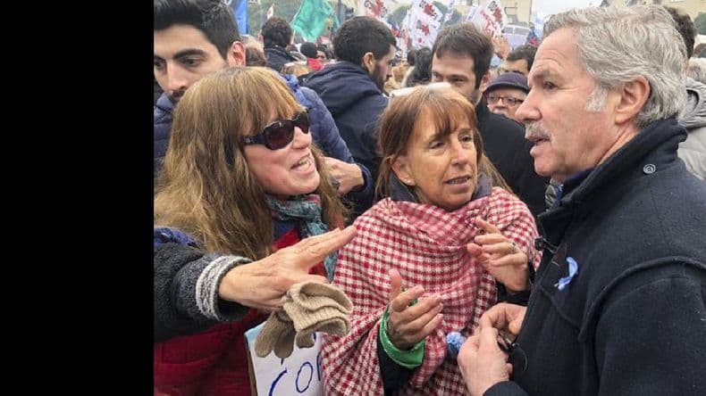 Solá: “El que trabaja para que haya dos peronismos, trabaja para Macri”