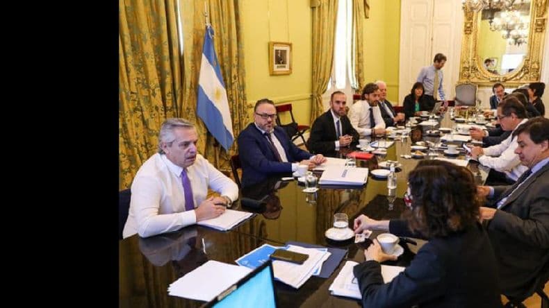 Extienden la prohibición de despidos y la doble indemnización