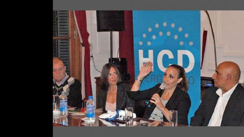 Florencia Arietto brindó una charla en el Concejo