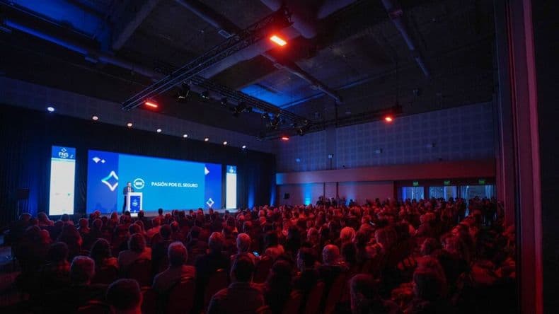 Con 3.600 asistentes, el Foro Nacional de Seguros 2026 se consolidó como espacio clave del sector