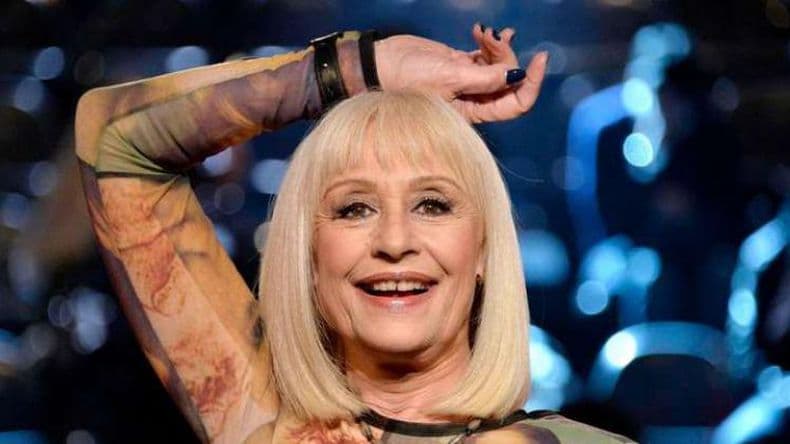 A los 78 años murió la legendaria artista italiana Raffaella Carrá