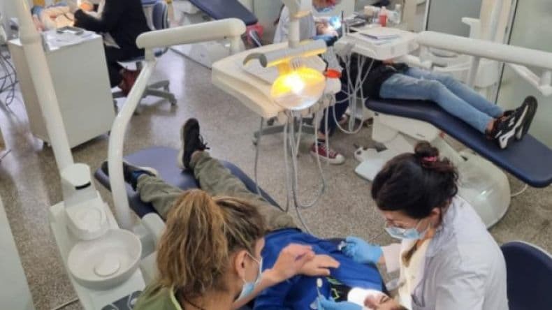 Provincia entrega sillones odontológicos a hospitales e incluyen al San José