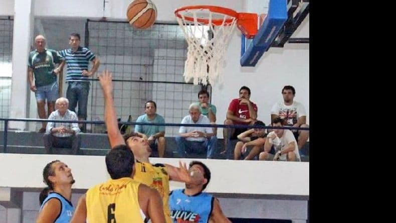 Basquetbol: Juventud superó a Gimnasia