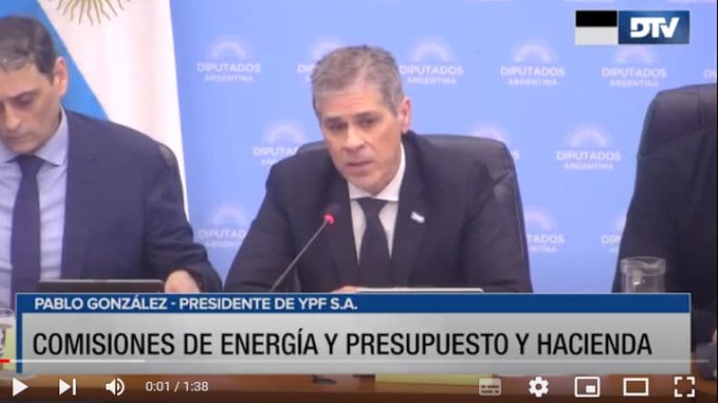 Titular de YPF defendió el régimen de promoción del gas natural licuado